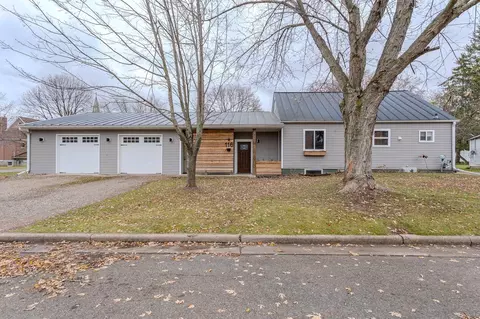 116 N Thomas St, Loyal, WI 54446