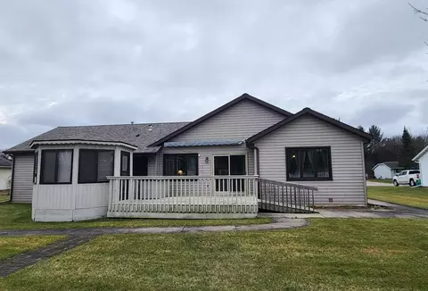 2700 Hickory Dr, Plover, WI 54467