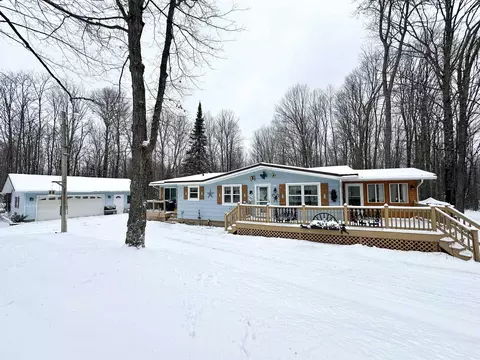 10968 Old 8 Rd, Crandon, WI 54520