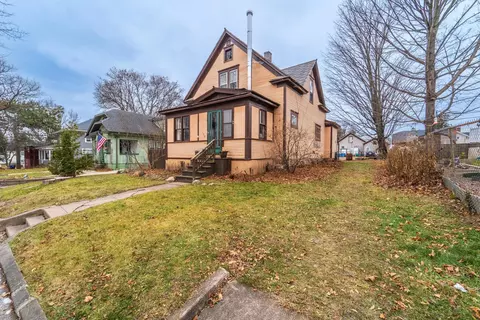 1312 N 4th St, Wausau, WI 54403