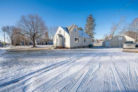 236 Wood Ave, Nekoosa, WI 54457