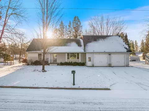 326 E Pine St, Medford, WI 54451