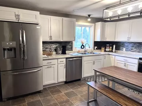 Kitchen - 165471 Ringle Ave, Ringle, WI 54471 photo 2 of 3