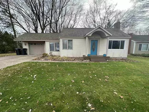 306 E South St, Medford, WI 54451