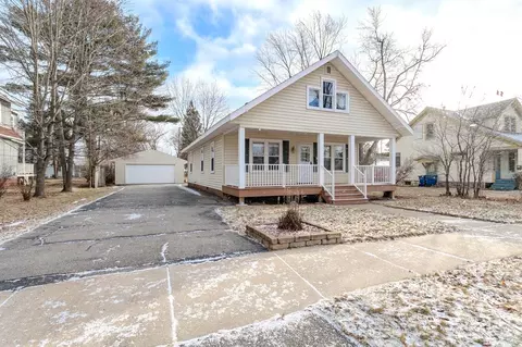 2013 Garth St, Wausau, WI 54403