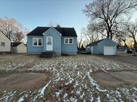 925 W 5th St, Nekoosa, WI 54457