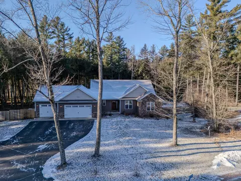230238 Pine Hills Dr, Wausau, WI 54403