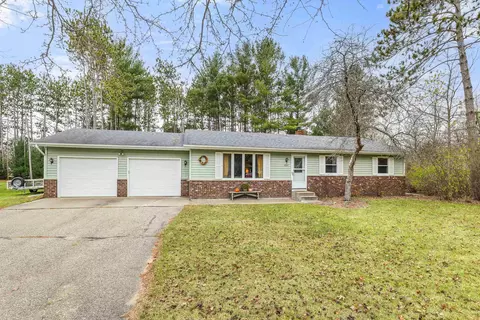 1211 Spruce Dr, Plover, WI 54467