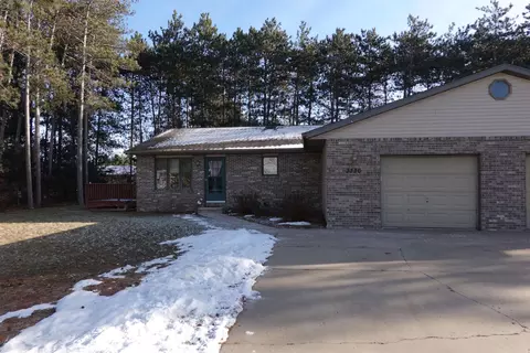3330 Rosewood Dr, Plover, WI 54467