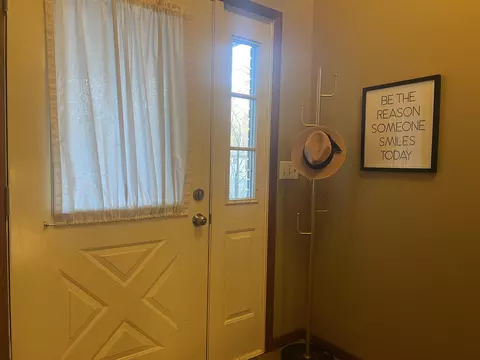 Entry Way - 2203 Summit Ave, Schofield, WI 54476 photo 2 of 6