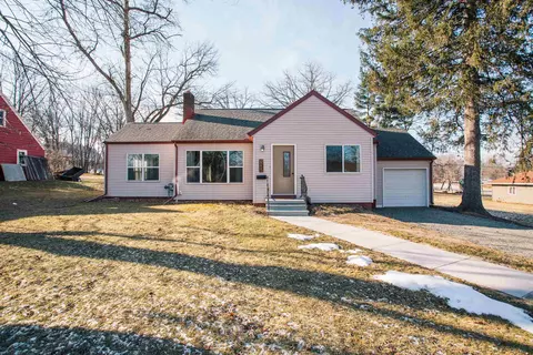 220 Oak St, Neillsville, WI 54456