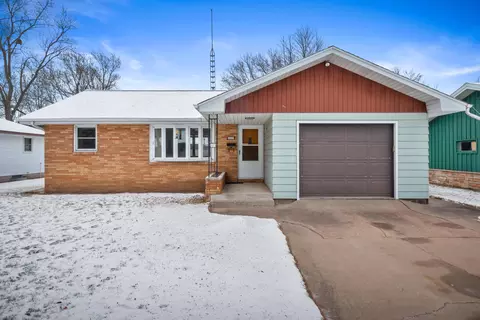 3009 Center St, Stevens Point, WI 54481