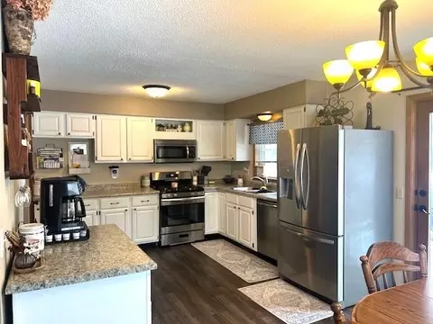 308 E 17th St, Marshfield, WI 54449 photo 5