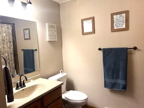308 E 17th St, Marshfield, WI 54449 photo 9