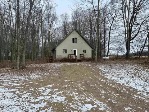 180288 Cnossen Ln, Hatley, WI 54440