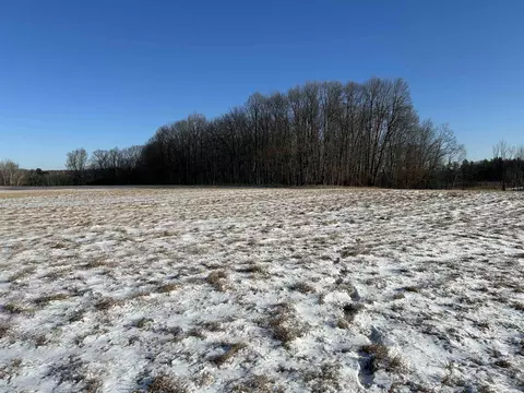 004 Cnossen Ln, Hatley, WI 54414