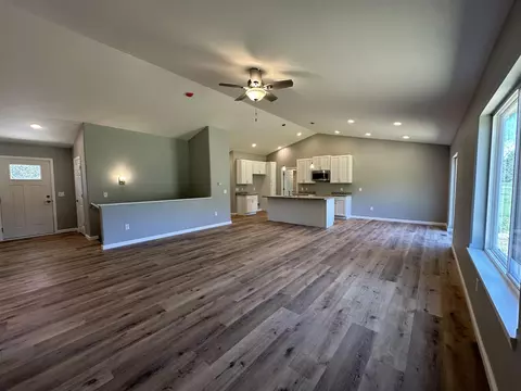 3870 Augusta Ct, Plover, WI 54481 photo 5