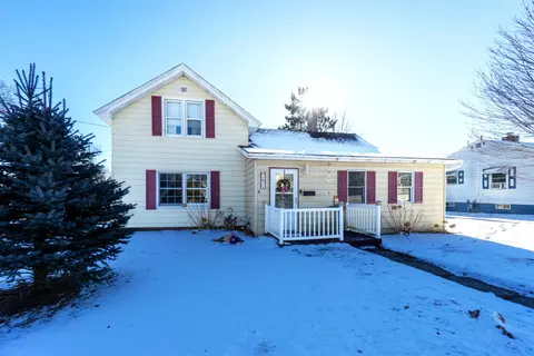 1611 E 2nd St, Merrill, WI 54452