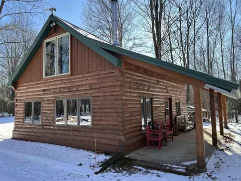 182616 Comet Rd, Wittenberg, WI 54499