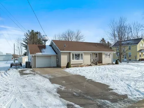 512 S La Salle St, Spencer, WI 54479