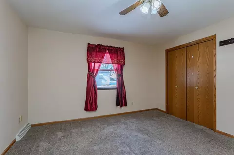 513 E 3rd St, Marshfield, WI 54449 photo 10