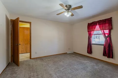 513 E 3rd St, Marshfield, WI 54449 photo 9