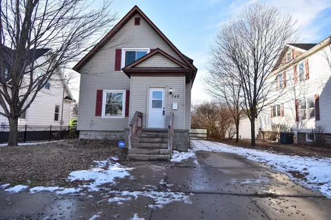740 Elm St, Wisconsin Rapids, WI 54494
