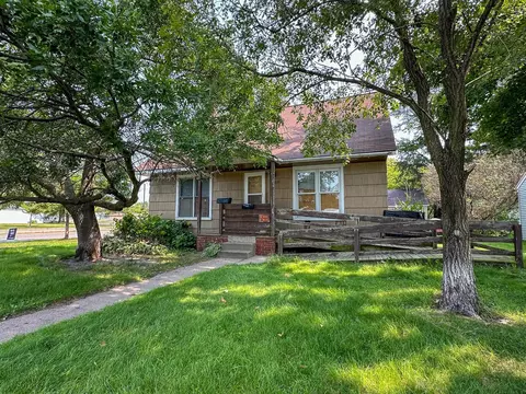 525 N 9th Ave, Wausau, WI 54401