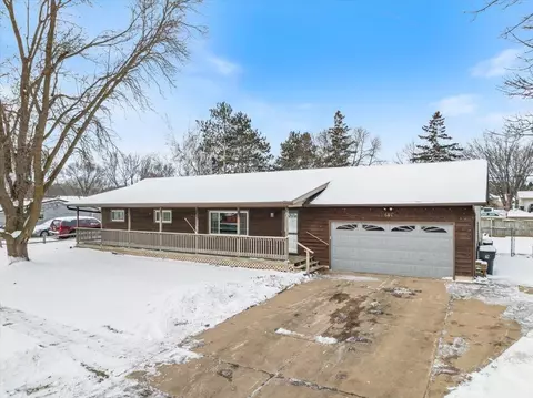 614 N Willow Ave, Marshfield, WI 54449