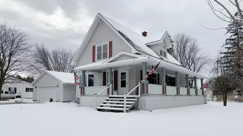 501 W South St, Loyal, WI 54446