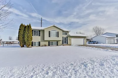 3309 Caleb Dr, Weston, WI 54476 photo 2