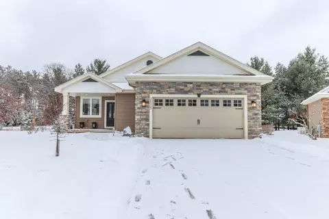 2525 Peppertree Pl, Plover, WI 54467