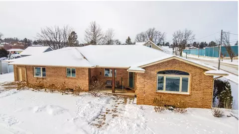 205 Hickory St, Marathon, WI 54448