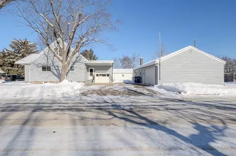1137 S 13th Ave, Wausau, WI 54401