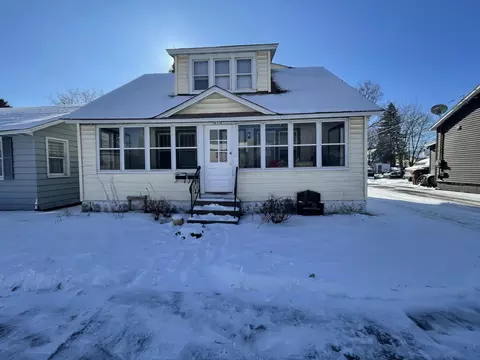 633 Washington Ave, Stevens Point, WI 54481