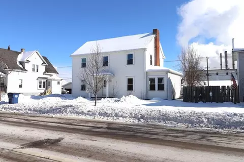 919 S 3rd Ave, Wausau, WI 54401