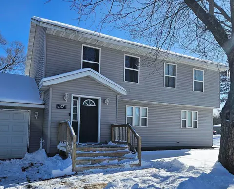 8371 Division St, Bancroft, WI 54921