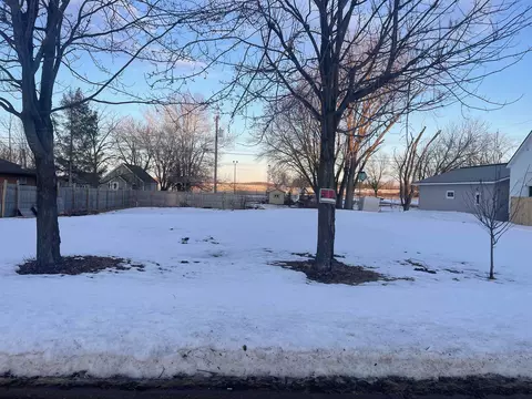 308 S Main St S, Colby, WI 54421