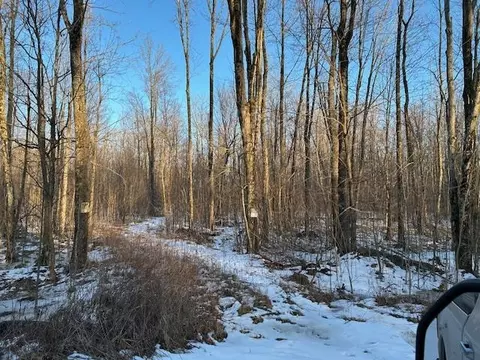 0976 Jeff Rd, Hatley, WI 54440