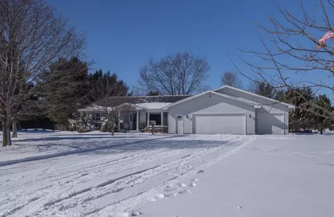 906 Deresch St, Antigo, WI 54409