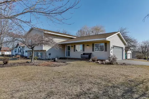 2404 Pointe Rd, Weston, WI 54476 photo 3