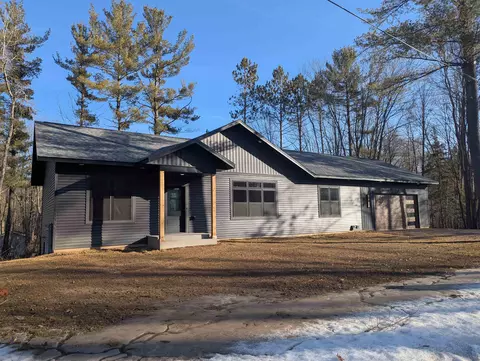 641 E Pine St, Medford, WI 54451