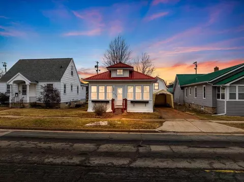 510 N Maple Ave, Marshfield, WI 54449