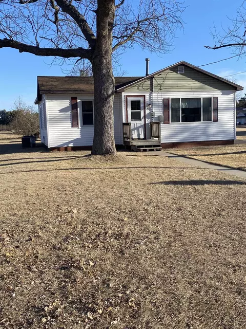 2521 Kingston Rd, Wisconsin Rapids, WI 54494