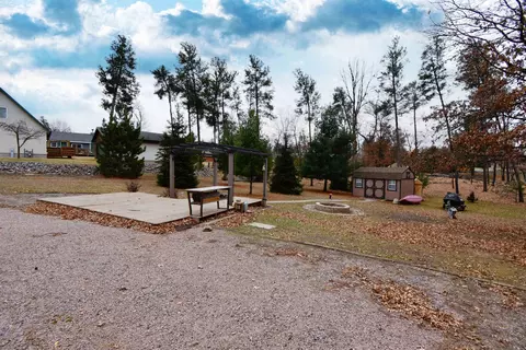 281 Cadbury Ct, Nekoosa, WI 54457