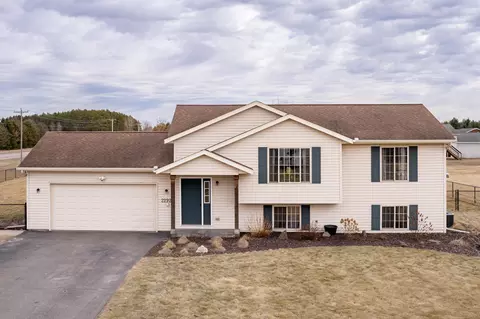 2292 Crystal View Dr, Kronenwetter, WI 54455