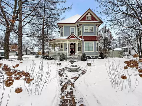 201 S Vine Ave, Marshfield, WI 54449
