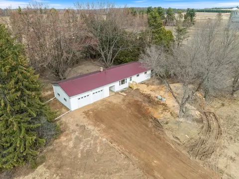 8082 County Rd N, Arpin, WI 54410