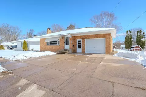 1605 Cherry St, Wausau, WI 54401