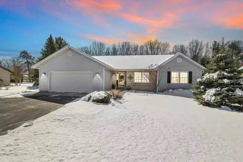 2601 Hickory Dr, Plover, WI 54467